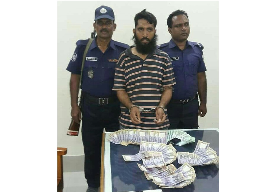 উলিপুরে-জাল-টাকা-ULIPUR arrested with fake money-1