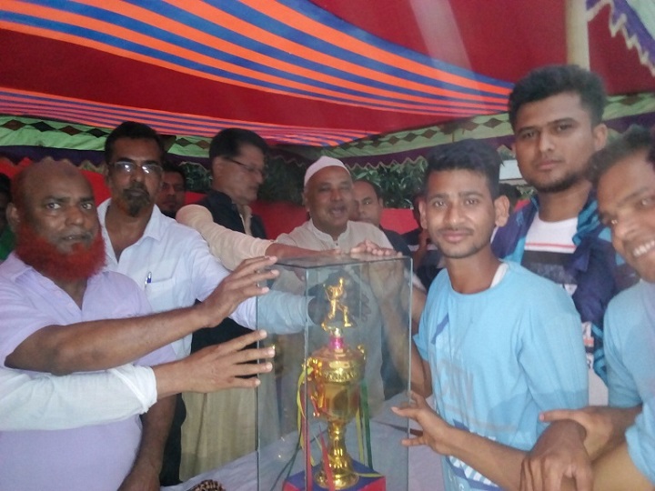 ক্রিকেট-টুর্ণামেন্ট-Cricket Tournament to celebrate Independence Day at Sirajdee