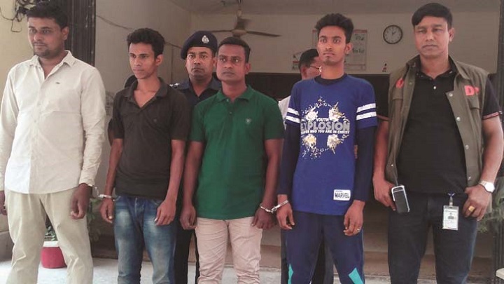 গ্রেফতার-ওসি-শোকজ-Narail accused arrested, OC Shokaz