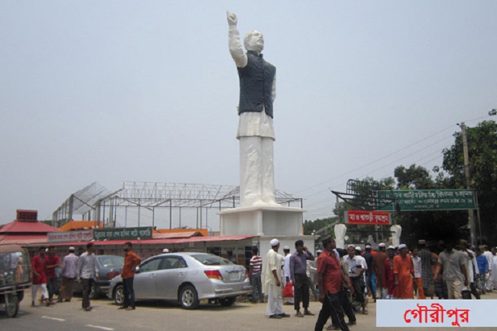 স্বাধীনতা-দিবস-On the occasion of the Independence Day, MP extended the beauty of Bangabandhu's sculpture in Gauripur