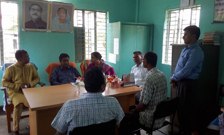 ভূমি-অফিস-পরিদর্শন-Deputy Commissioner of Shariatpur Union Land Office visited