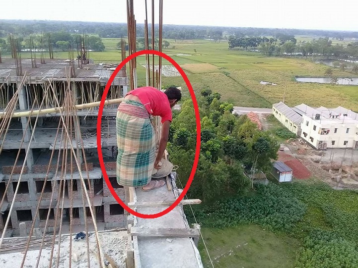 লেবার-সেফটি-কোড-Labour Safety Code is not being implemented in the building under Nazrul University